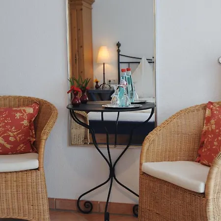 酒店 Restaurant Kaminstube 3*