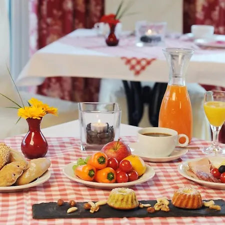 Restaurant Kaminstube 酒店 3*