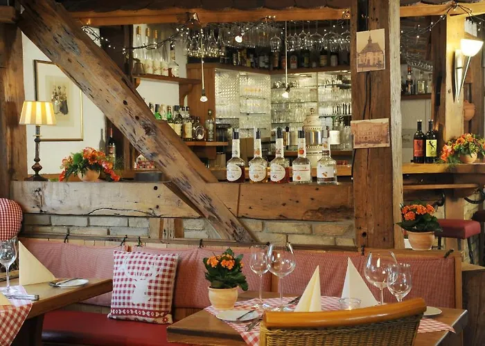 Hotel Restaurant Kaminstube 3*